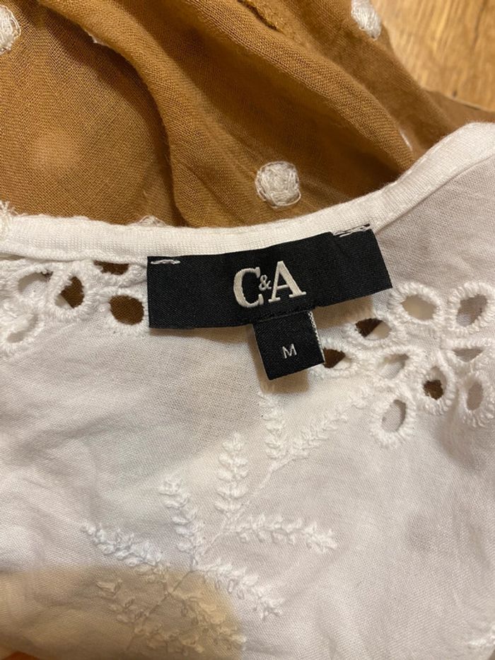 🌼 Tee shirt  blanc romantique brodée C&A – Taille M - photo numéro 7