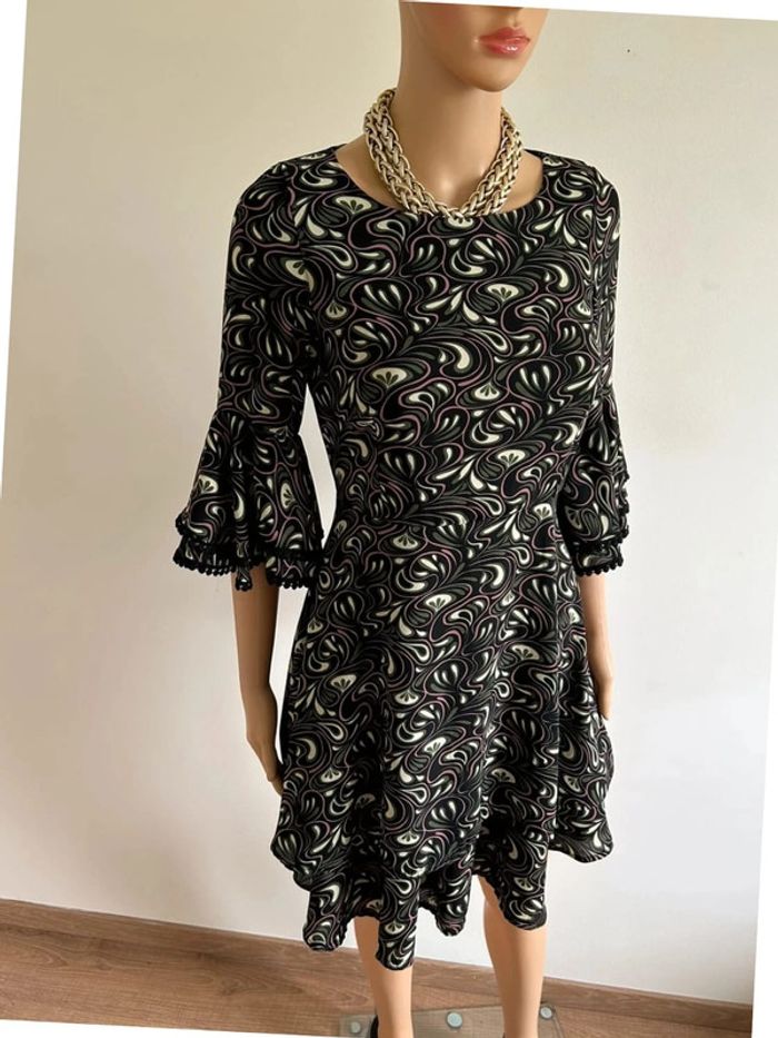 Robe imprimée multicolore Maggie Sweet taille S jamais portée - photo numéro 2