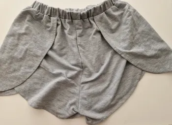 Short gris avec fentes fluide taille M