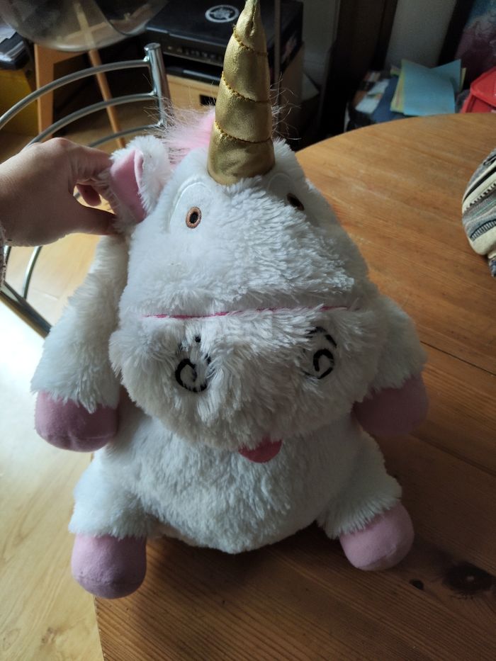 Lot thème licorne réveil, boîte à bijoux musical, sac, réveil, plumier - photo numéro 2