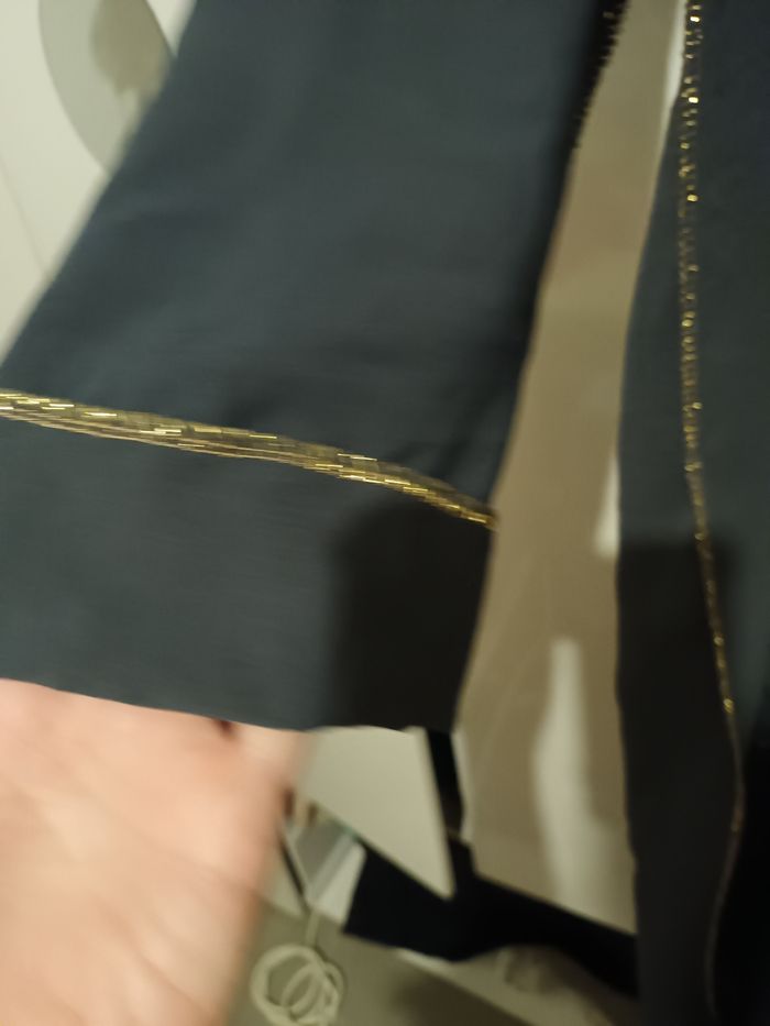 Robe avec foulard intégrer neuves - photo numéro 3