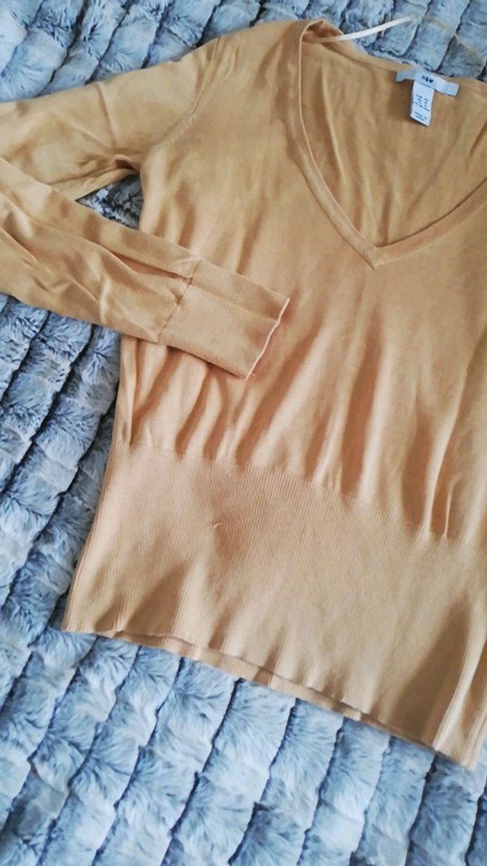 Pull V jaune doré - photo numéro 5