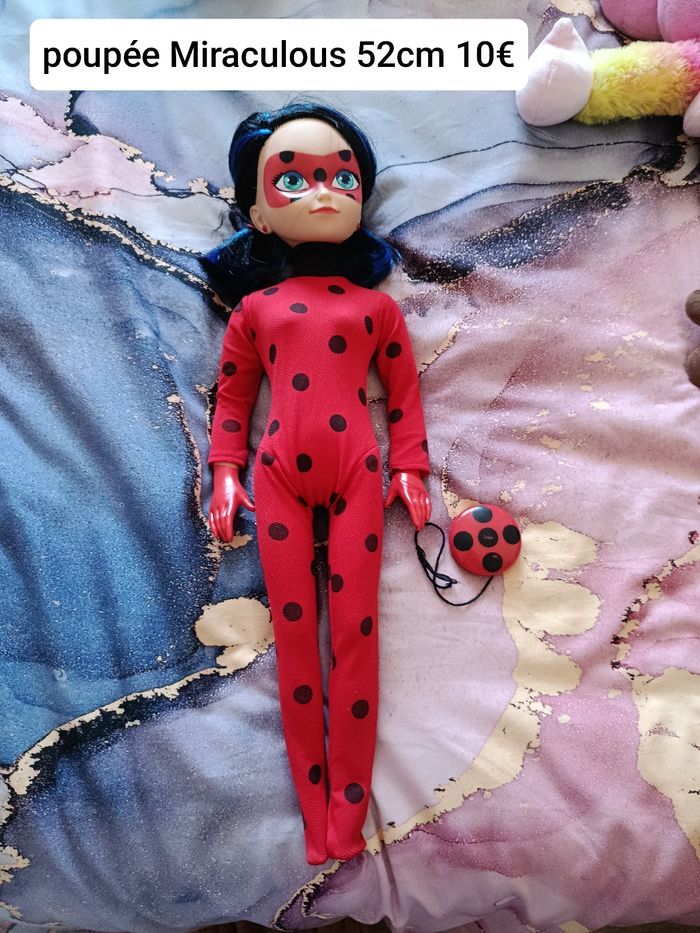 Grande poupée Miraculous 52cm