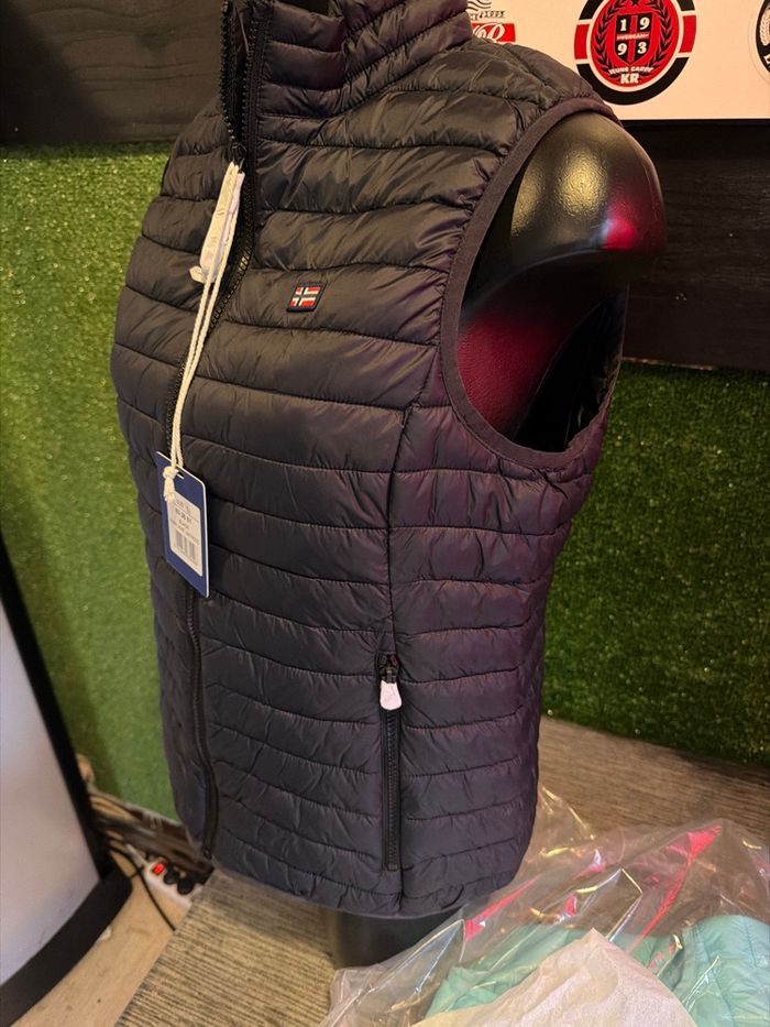 Gilet sans manche neuf jamais porté taille L - photo numéro 2