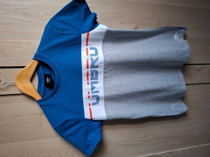 Tee-shirt Umbro Bleu et gris, Taille 162 (13-14 ans) - photo numéro 1