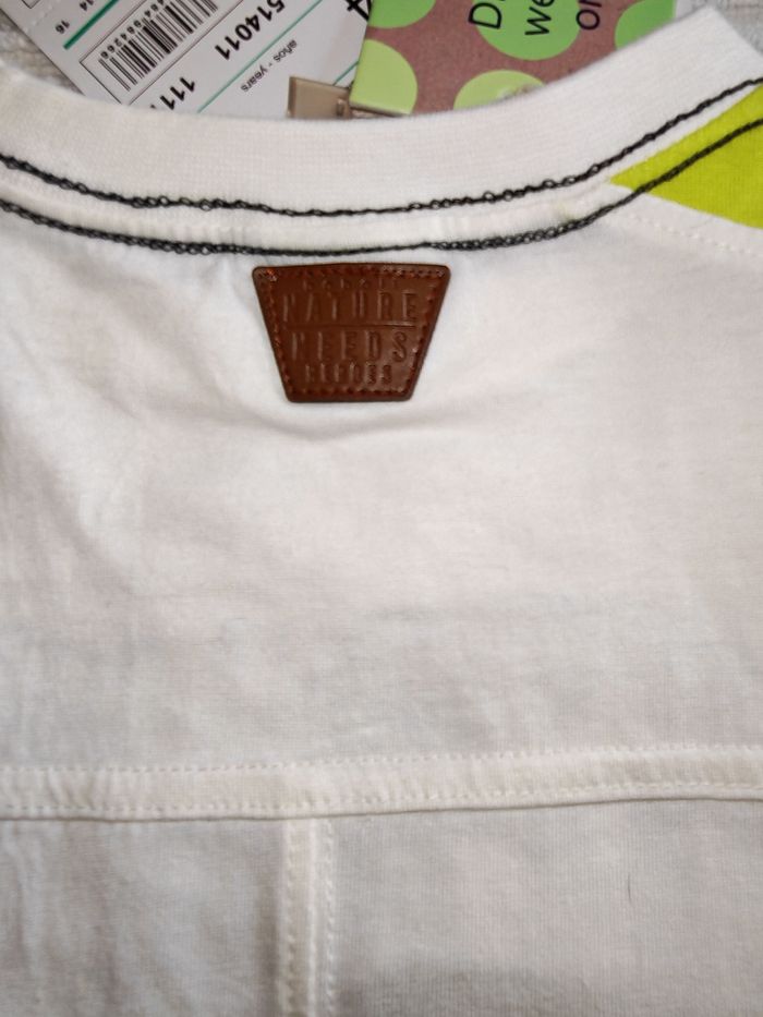 Tee-shirt boboli 4 ans neuf - photo numéro 4