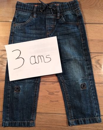 Lot n° 489 pantalon Jeans Pusblu 36 mois