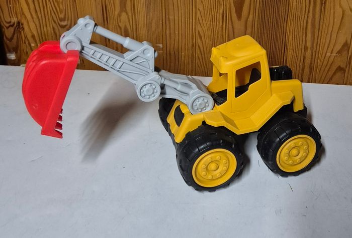 Troctopelle tracteur excavateur engin travaux