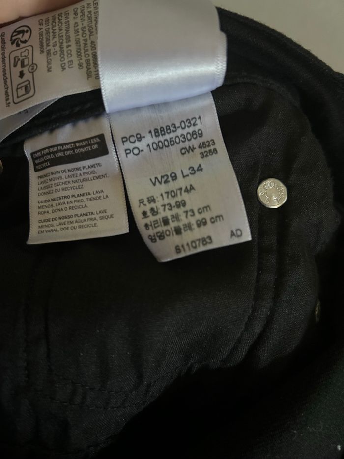 Jean LEVIS 724 Taille haute Droit Noir - photo numéro 7