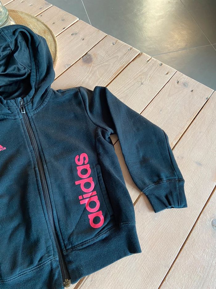 Veste Adidas 5/6 ans - photo numéro 2