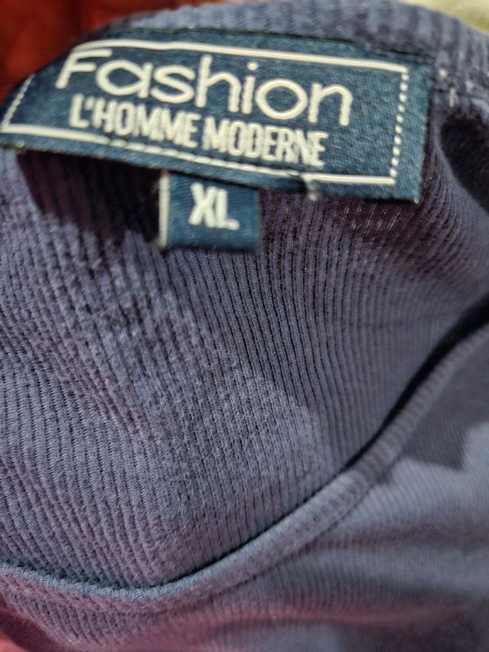 T-shirt marine - photo numéro 4