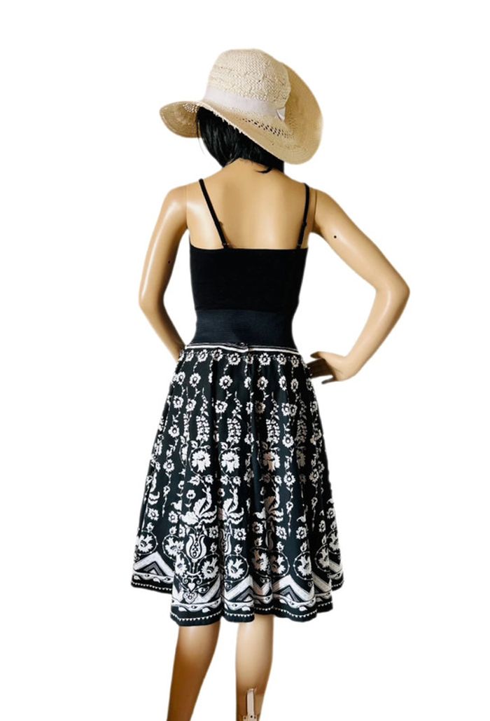 🖤🌿Jupe volante vintage fleurie baroque floral black white mid-length skirt🌿🖤 - photo numéro 9