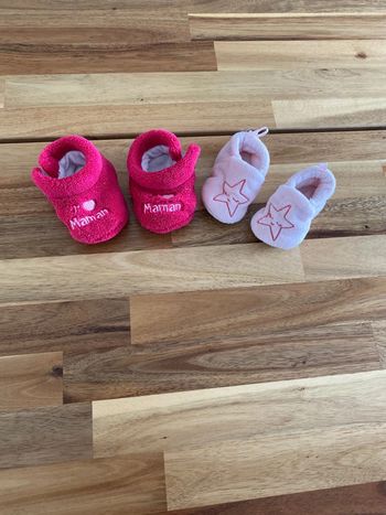 Chaussons de naissance rose