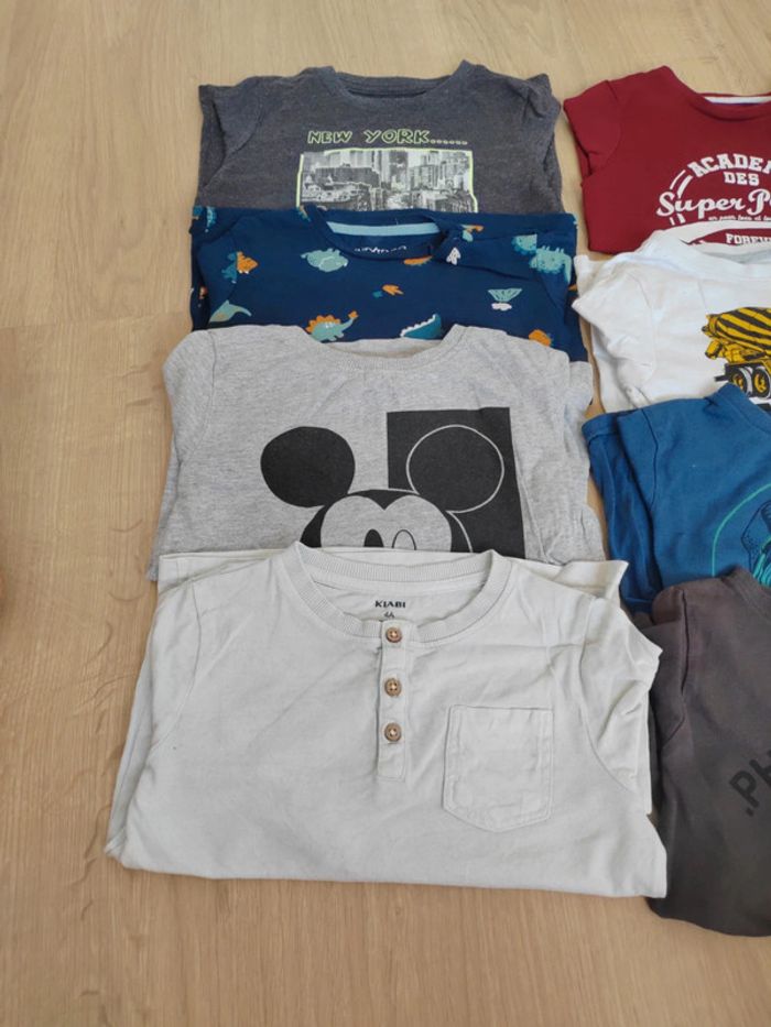 Lot de tee-shirts 4ans - photo numéro 3