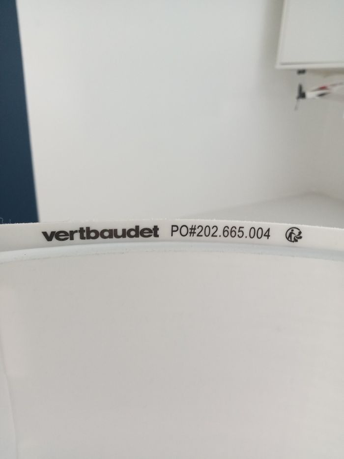 Suspension + mobile musical baleine et étoiles Verbaudet - photo numéro 3