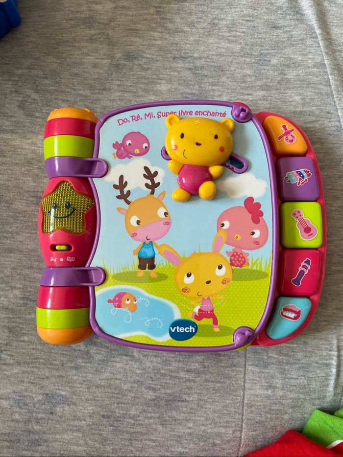 Lot jouets musicaux