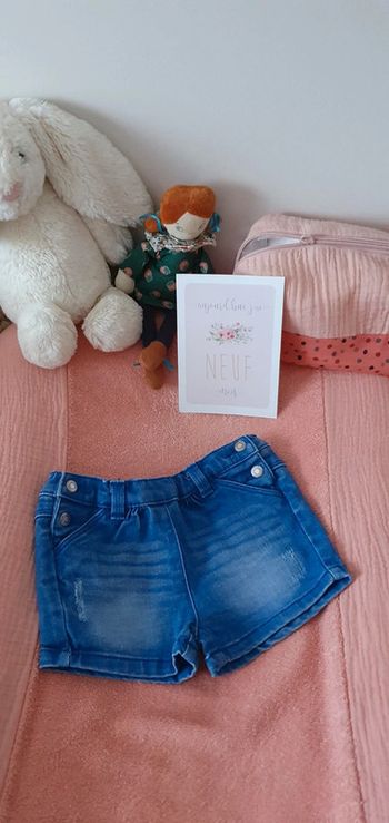 Short en jean Tape à l'œil taille 9 mois