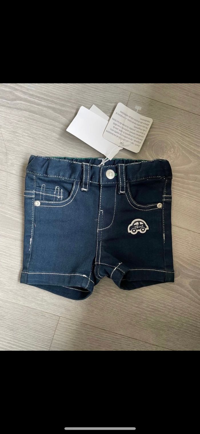 Short chicco taille 3 mois neuf