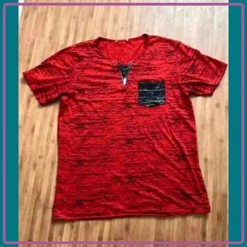 🌟🌟Beau tshirts rouge noir avec poche M/L 🌟🌟