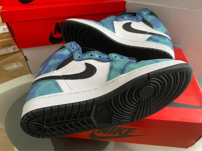 Jordan 1 rétro tie dye - photo numéro 20