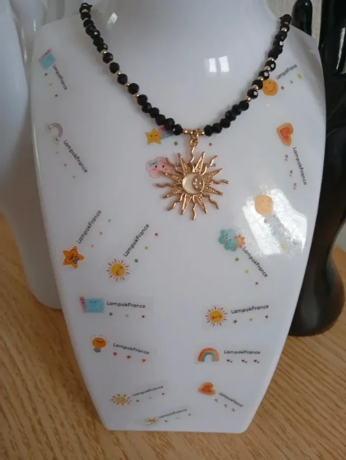 Collier soleil bohème doré perles noirs strass - photo numéro 2