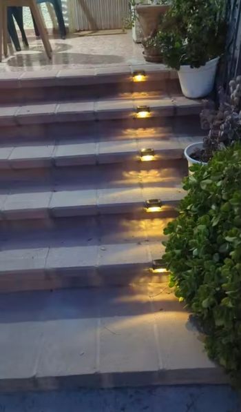 Lot de 4 appliques solaires décoratives