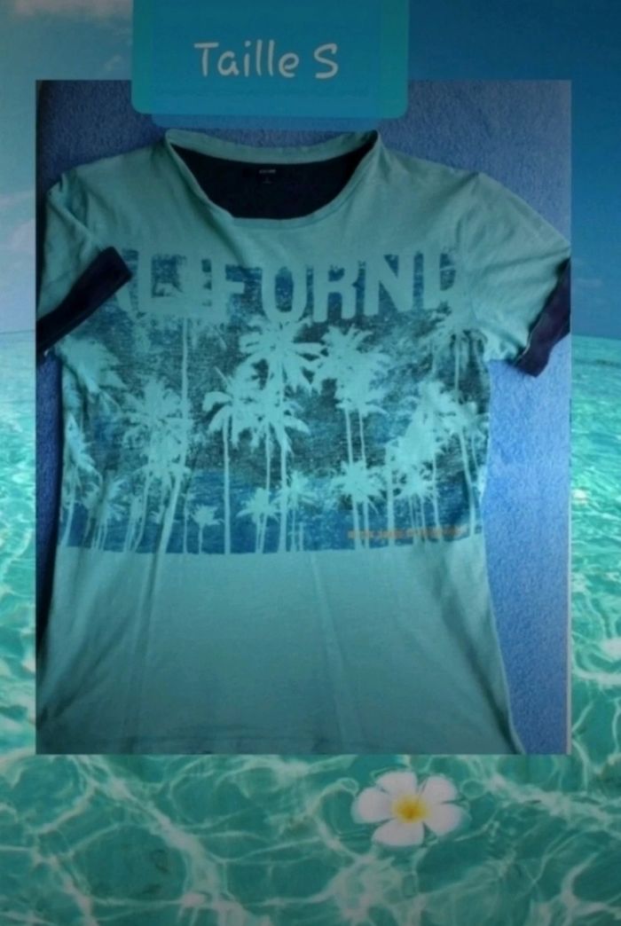 🌴 Superbe T-shirt vert/marine (taille S/16 ans) 🌴