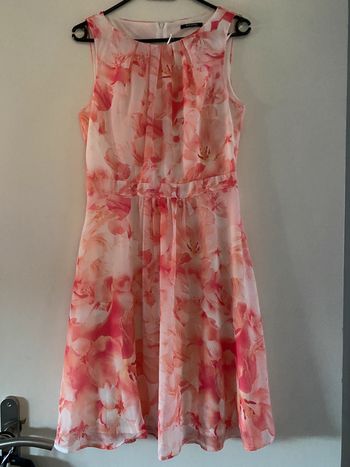 Robe fleurie en polyester Orsay Taille 38