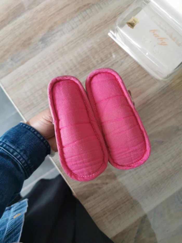 Sandalles 6/12 mois - photo numéro 7