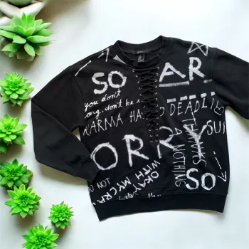 Pull noir avec laçage - Forever 21