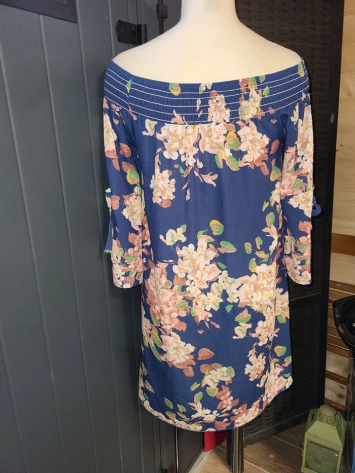 Robe fleurie épaules nues 36 - photo numéro 4