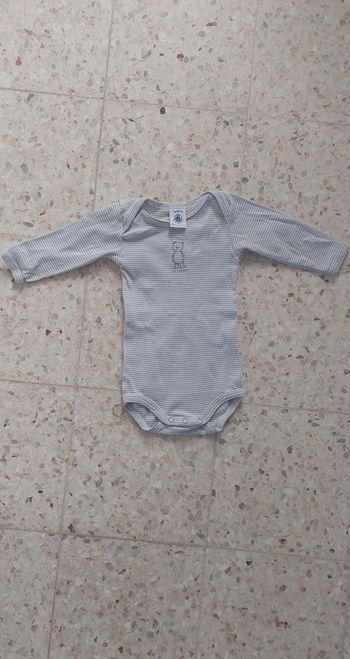 Bodie 3 mois petit bateau