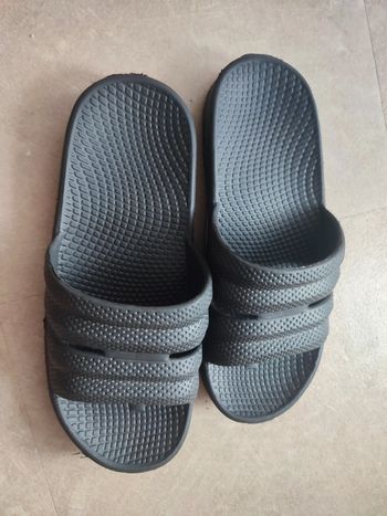 Claquettes été plage pointure 36