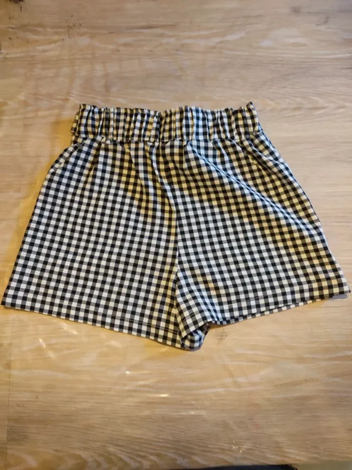 Short à carreaux - photo numéro 3