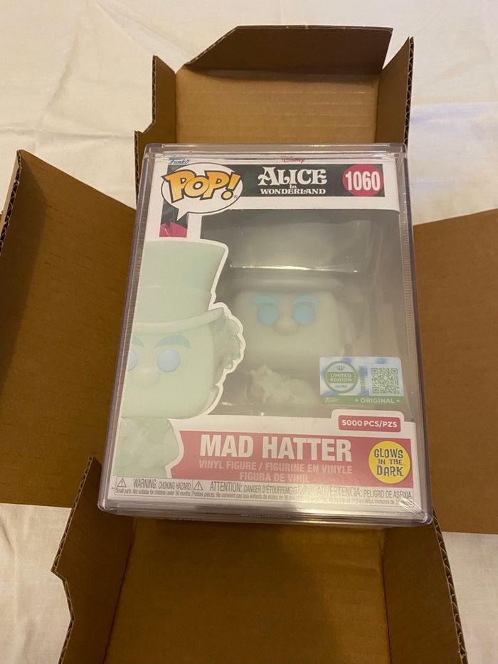 Funko Pop! Mad Hatter Glow in the Dark – Alice in Wonderland -#1060