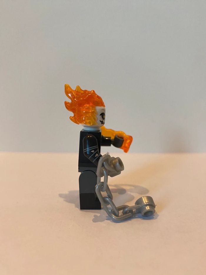 Figurine type lego Ghost Rider. Marvel - photo numéro 2