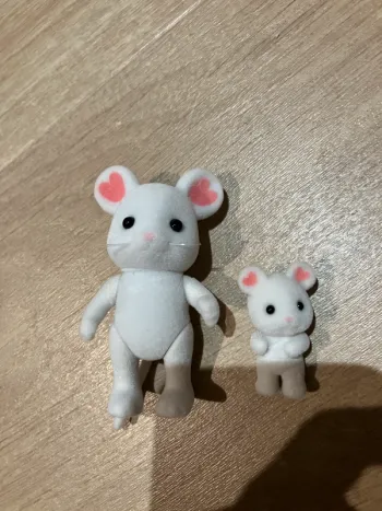 Lot de 2 souris Sylvanian families