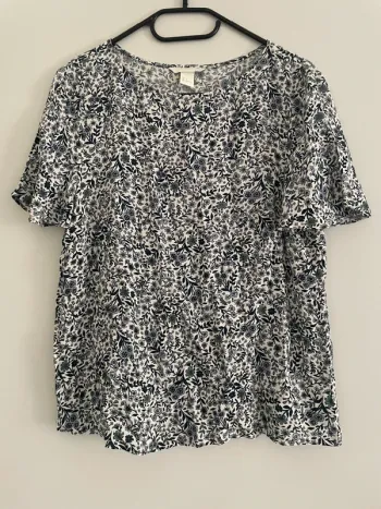T-shirt fleurie H&M 36