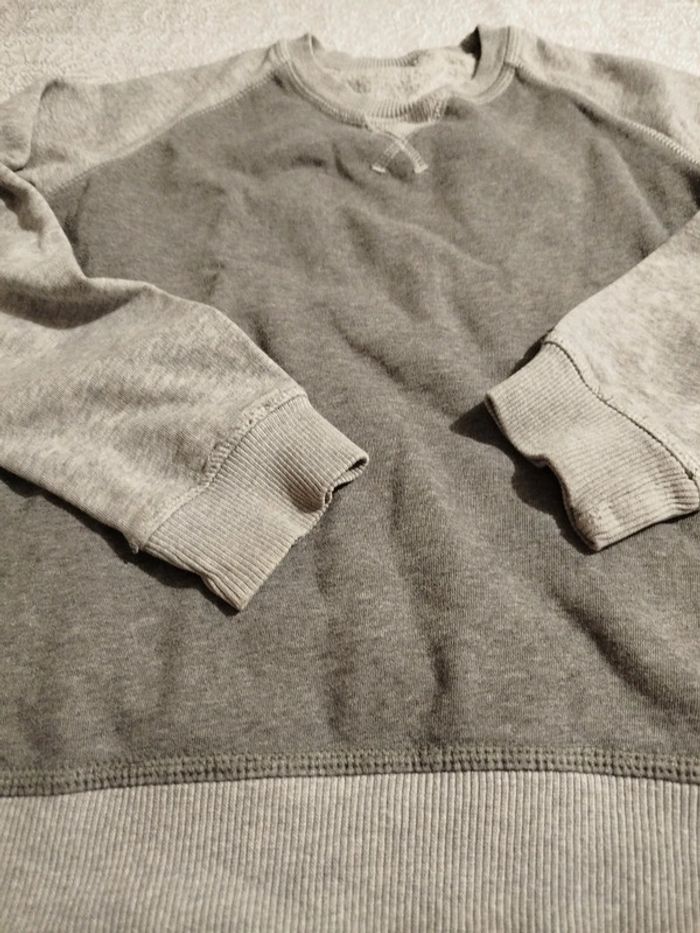 Pull gris - photo numéro 2