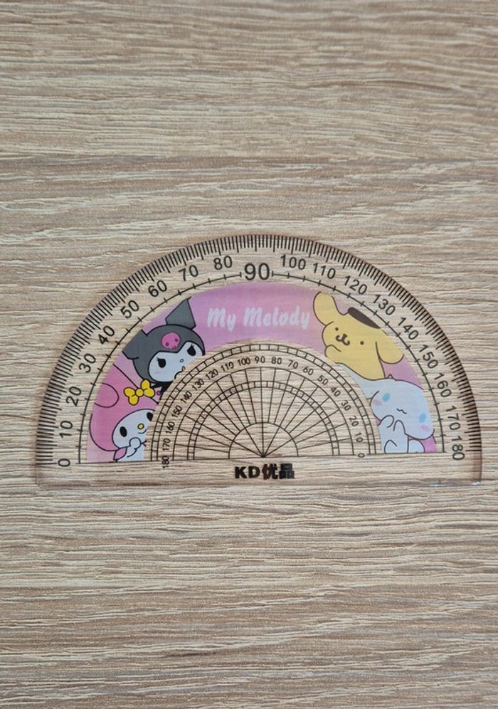Ensemble 4 pièces règles Kuromi/ Hello kitty - photo numéro 4