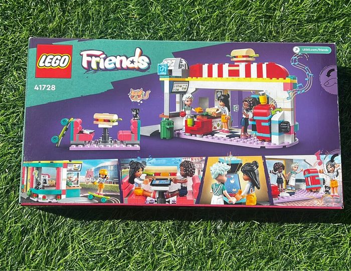 Lego friends diner 41728 - photo numéro 2