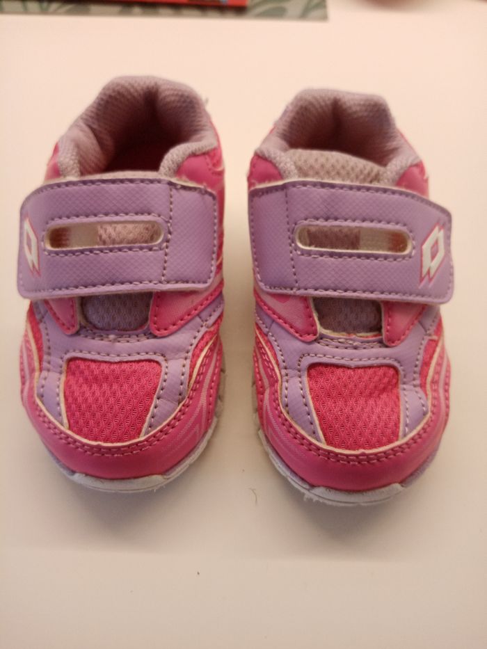 Basket, lotto, taille 21