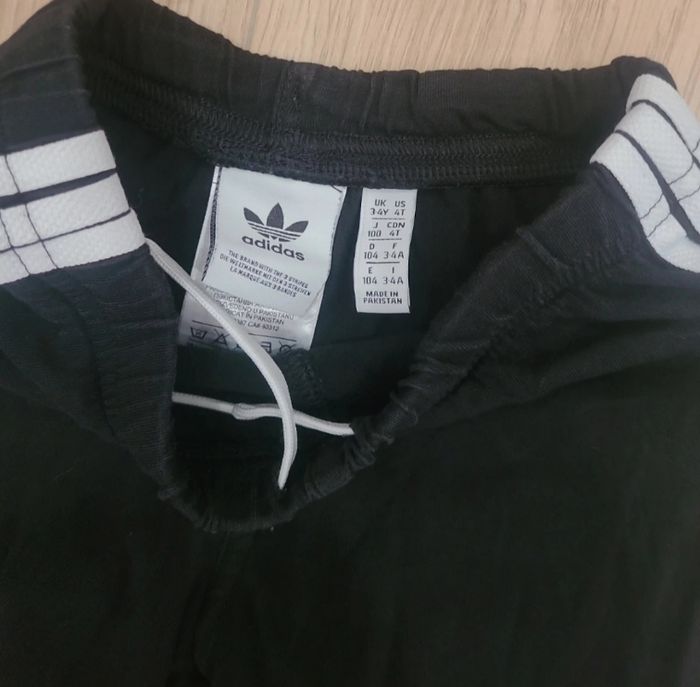 Short adidas - photo numéro 3