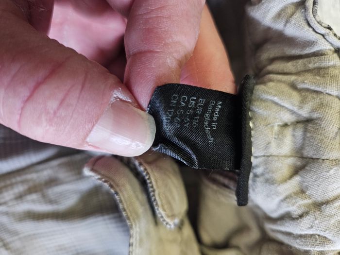 Pantacourt H&M 5ans - photo numéro 3