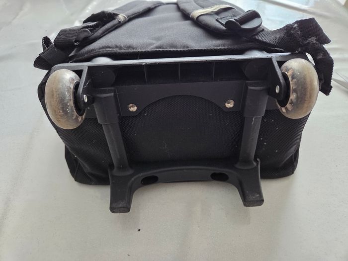 Sac à dos à roulettes - photo numéro 5