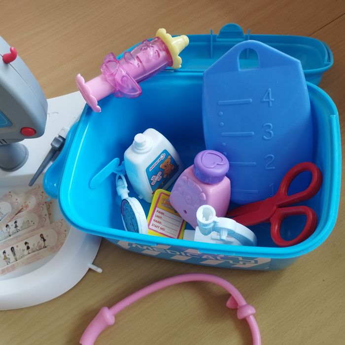 Valise de docteur et plateau sonores et ses accessoires - photo numéro 3