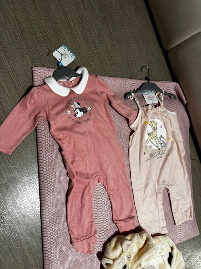 Lot 12 mois neuf - photo numéro 2