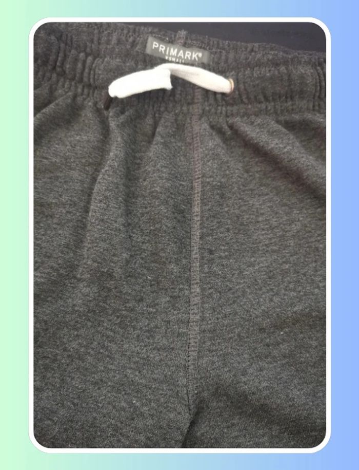 Short jogging taille XS - photo numéro 3