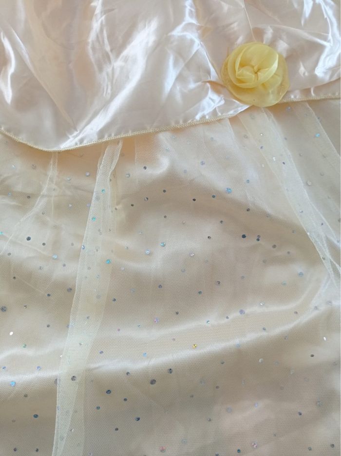 Déguisement robe de princesse dorée 5-6ans - photo numéro 5