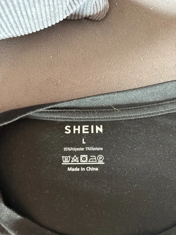 T-shirt Shein - photo numéro 3